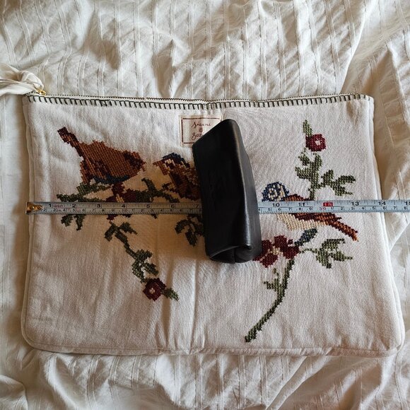 Sezane x Baziszt Large Pouch - Bird Embroidery - NWT - Picture 10 of 10
